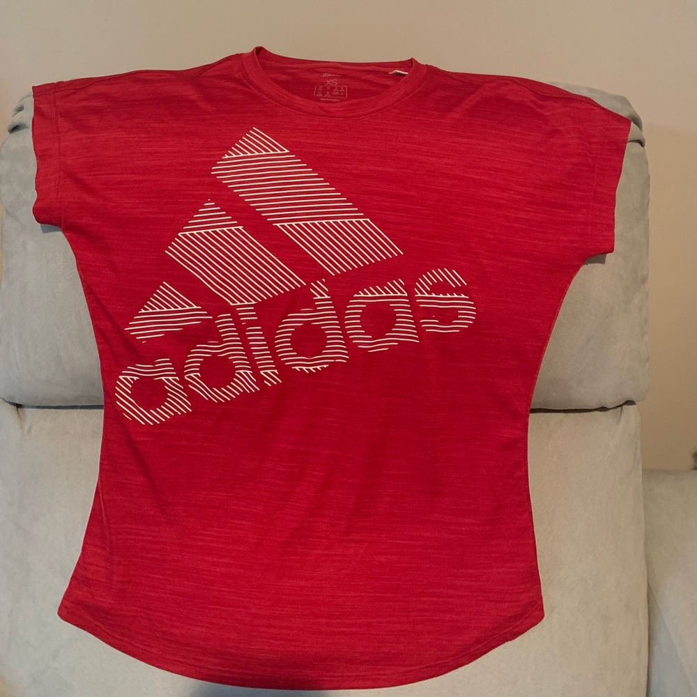 Gently used Adidas extra small women’s T-shirt